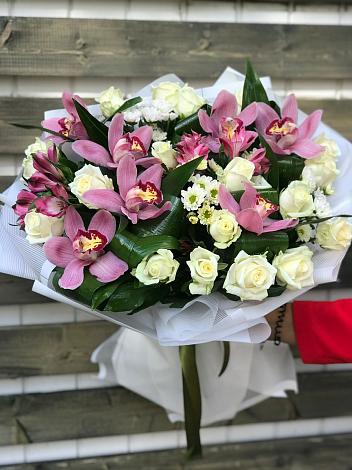 Букет цветов из: Розы и Хризантемы в Северодвинске