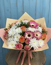 Букет цветов из:  Розы, Герберы и Хризантемы в Северодвинске