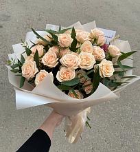 Букет Кремовые розы Латте в Северодвинске