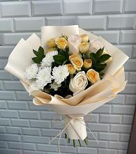 Букет цветов из:  Розы и Хризантемы в Северодвинске