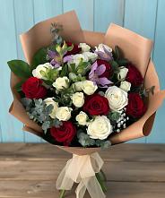 Букет цветов из:  Розы и Альстромерии в Северодвинске