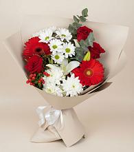 Букет цветов из:  Розы, Хризантемы, Герберы и Лилии в Северодвинске
