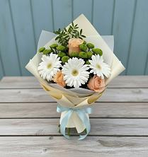 Букет цветов из:  Герберы, Розы и Хризантемы в Северодвинске