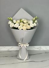 Букет цветов из:  Розы и Лизиантусы в Северодвинске